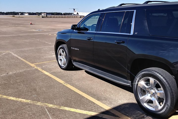 Private Transfer Galveston to IAH Airport & Houston City for 10 - Photo 1 of 9